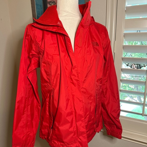 The North Face Womens Red  Lightweight Windbreaker JACKET🌺 - Picture 1 of 6